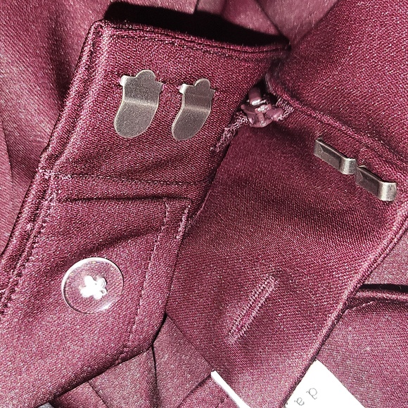 A New Day Women's Burgundy Super High Rise Tapered Ankle Trousers Size 12 NWT - Picture 5 of 7